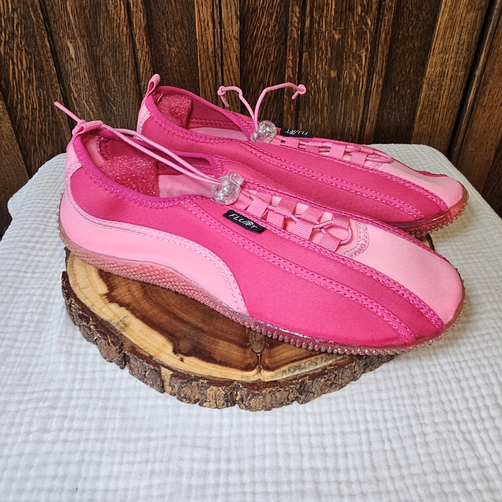 NWT Women's Pink Water Shoes - 10